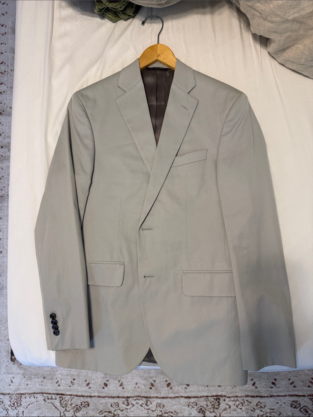 Saks Fifth Avenue Light Gray Men's Blazer - Classic Single-Breasted Suit Jacket